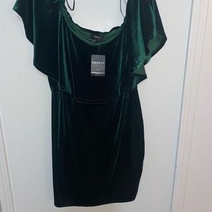 GREEN VELVET BODYCON DRESS FOREVEE 21+